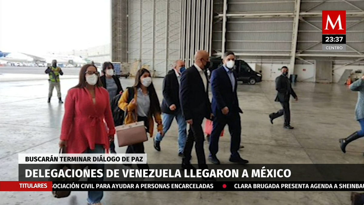 Delegación de Venezuela llega a México