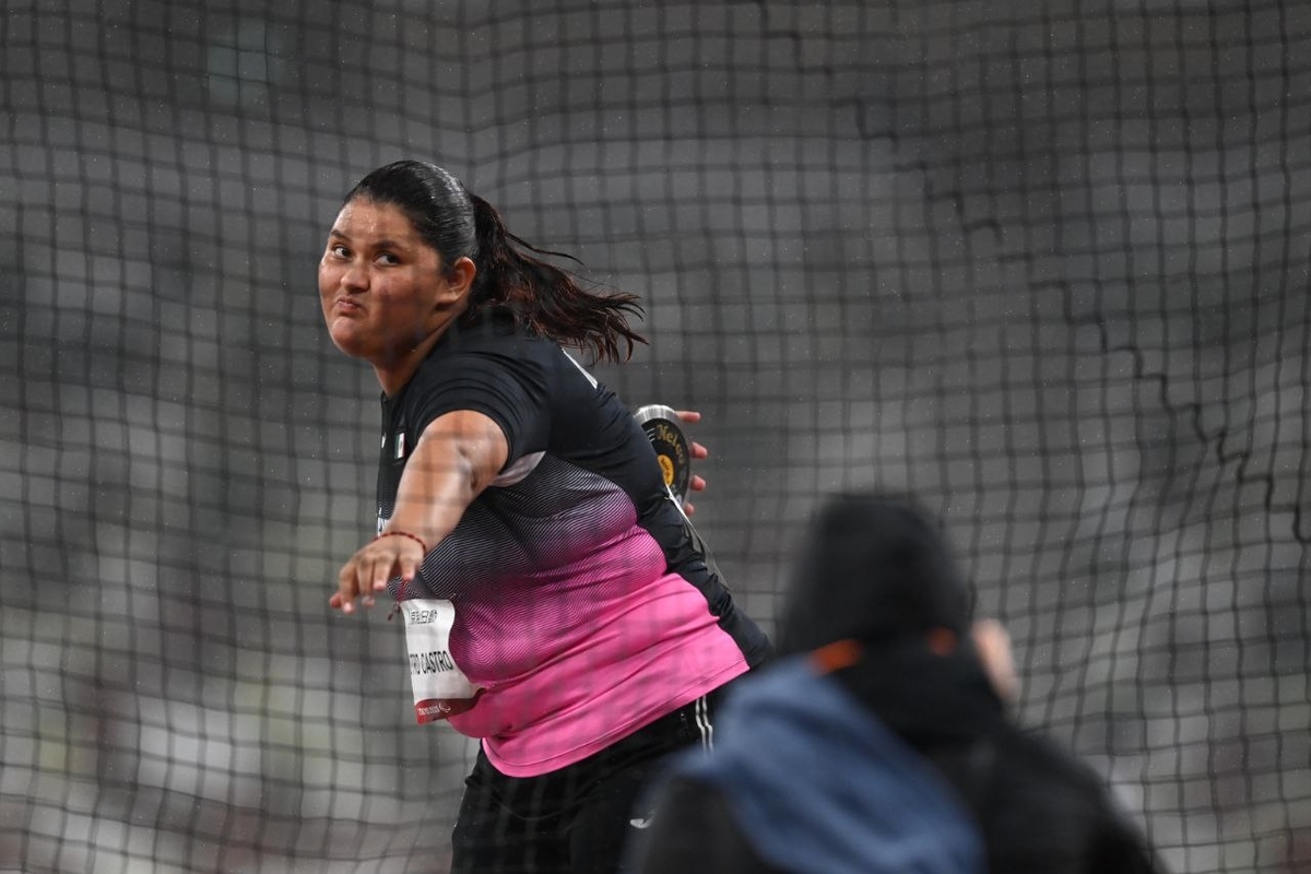 Rosa Carolina Castro, medalla de bronce en los Juegos Paralímpicos (Twitter @CONADE)