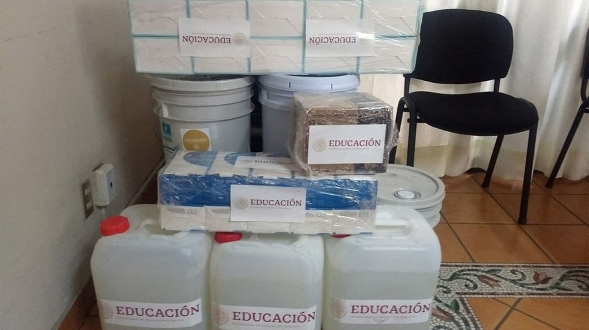 Gobernador de Jalisco critica envío de insumos para clases presenciales