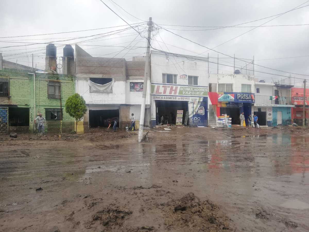 Vecinos de Miramar pierden patrimonio tras constantes inundaciones en Zapopan