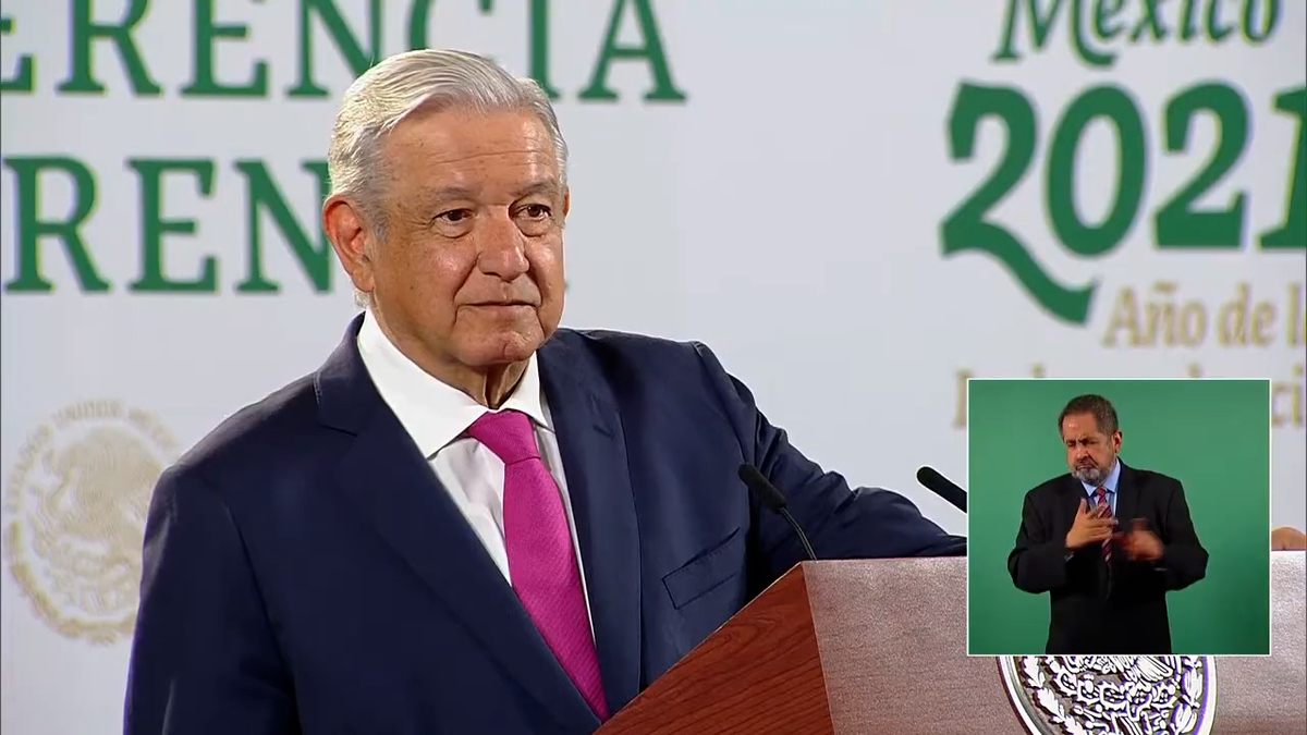 AMLO ordena levantar veto a extranjeros para entrar al país