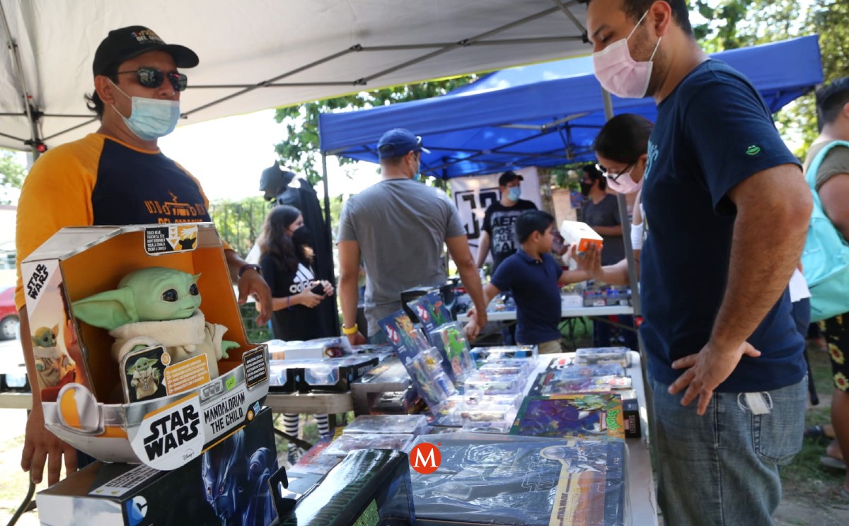 Anime, manga y comics, primer bazar de colección en Tampico. (Yazmín Sánchez)