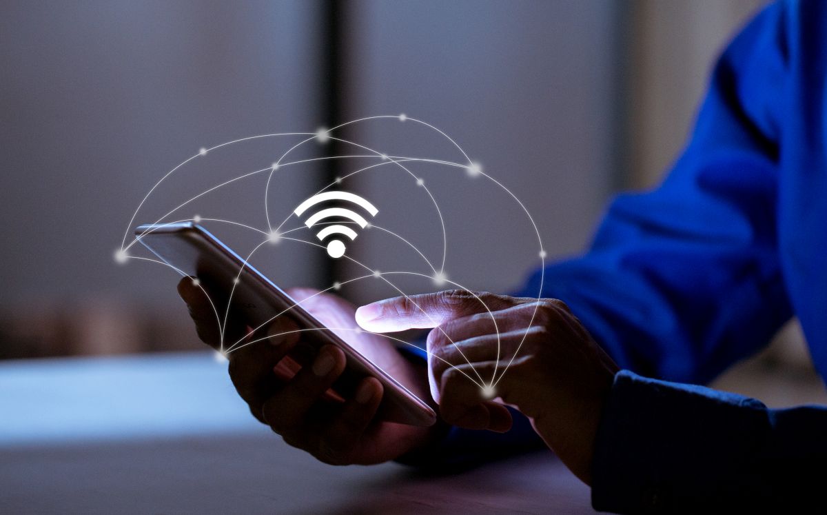 Cómo saber si te roban el internet wifi (Shutterstock).