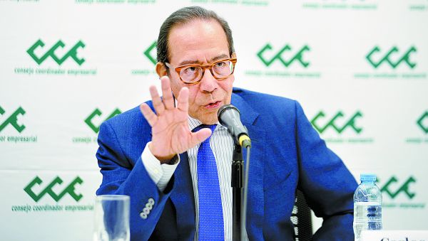 El dirigente empresarial Carlos Salazar Lomelín considera que se debe atacar la pobreza. Jorge Carballo