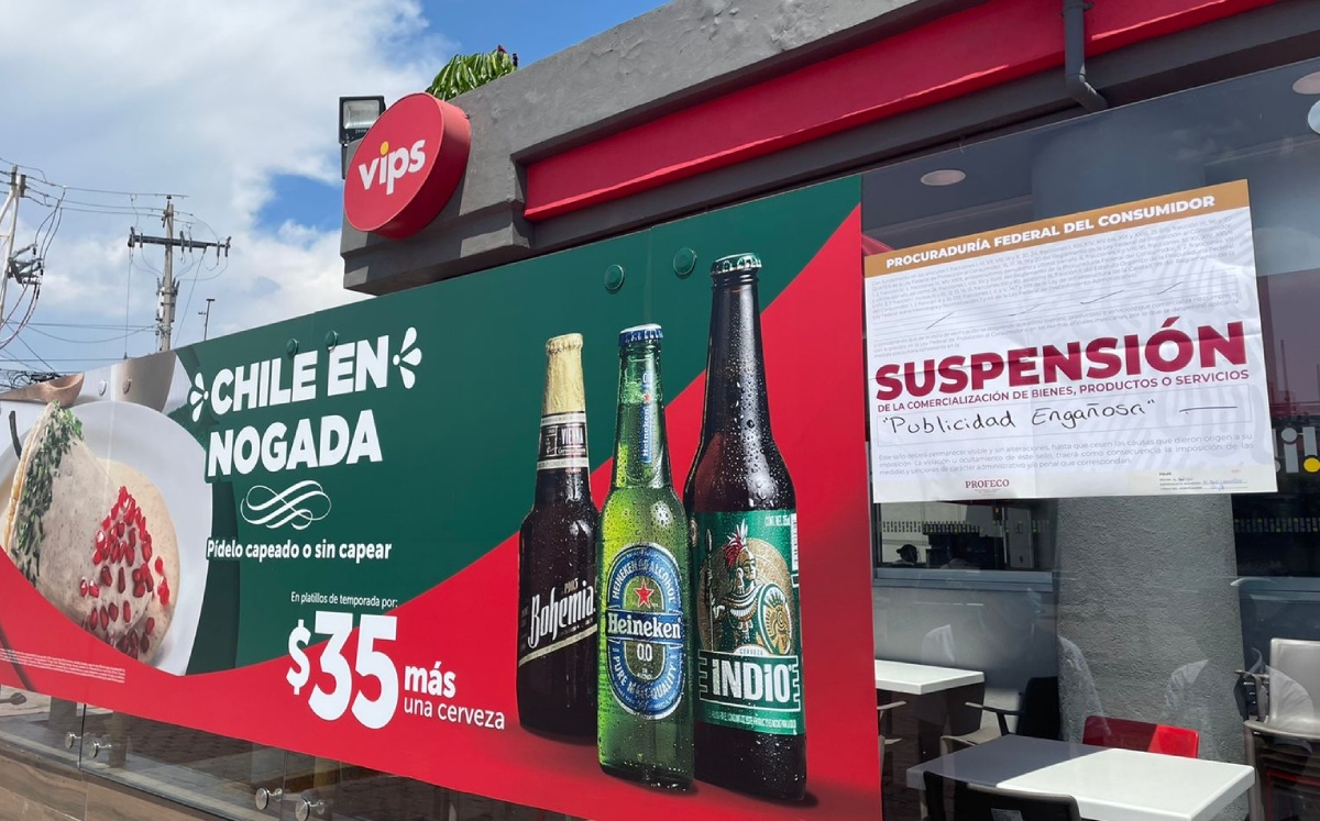 La empresa Vips aparenta vender un chile relleno a 35 pesos, cuando es el precio de venta de "las chelas", afirma Profeco. Foto: ESPECIAL