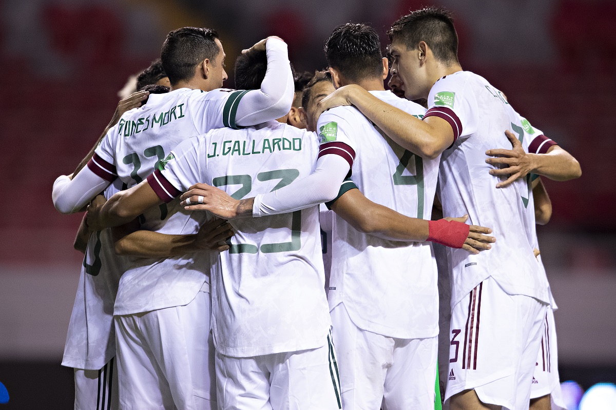 Jugadores de la selección mexicana durante duelo ante Costa Rica (Imago7)
