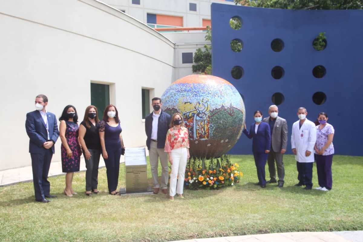 La pieza fue elaborada por 13 artistas regiomontanos durante  más de tres meses. Foto: Especial