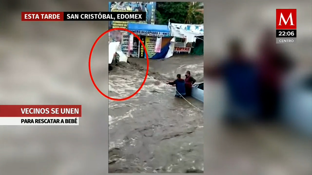 Vecinos mexiquenses rescatan a un bebé varado en la lluvia
