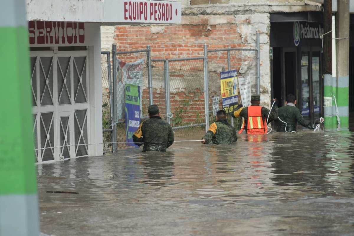 Afectaciones a comercios por inundación en Tula. (Francisco Villeda)