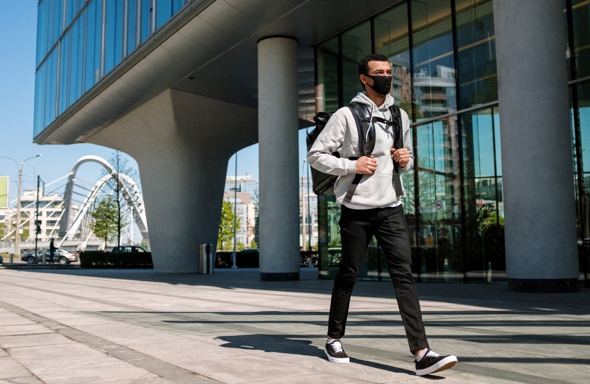 Más de 21 mil estudiantes latinos podrían ser candidatos a trabajar en las nuevas instalaciones (Foto/Unsplash)