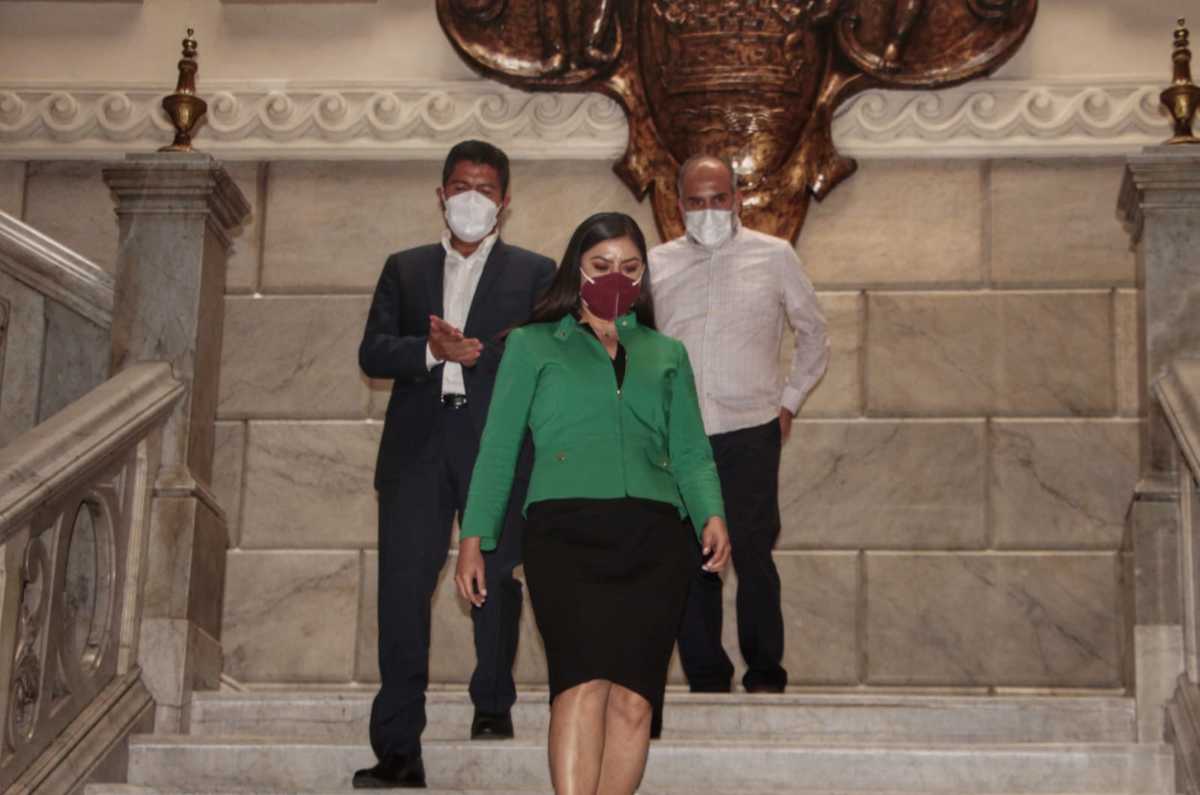 Concluye quinta reunión entre Claudia Rivera y Eduardo Rivera | Melanie Torres