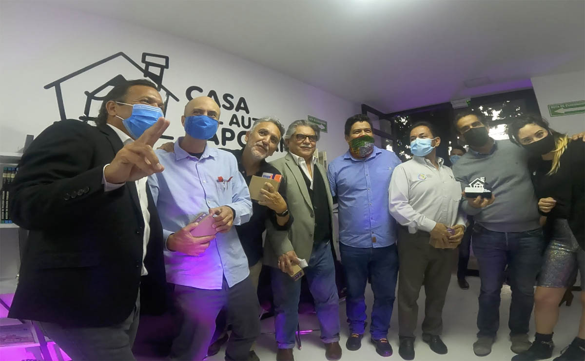 En la inauguración estuvieron Pablo Lemus y los moneros Jis, Trino, Falcón y Qucho (Enrique Vázquez)