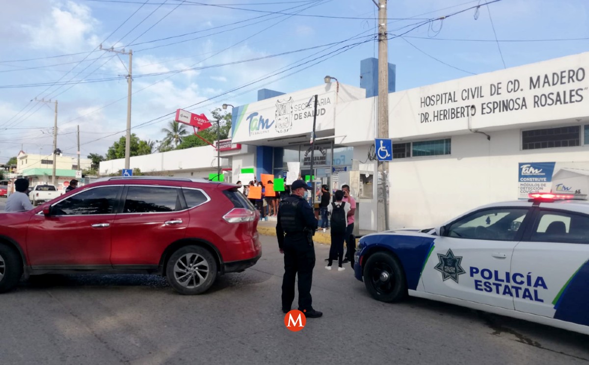 Manifestación de familiares del bebé lesionado en el hospital civil de Madero. (Antonio Campos)