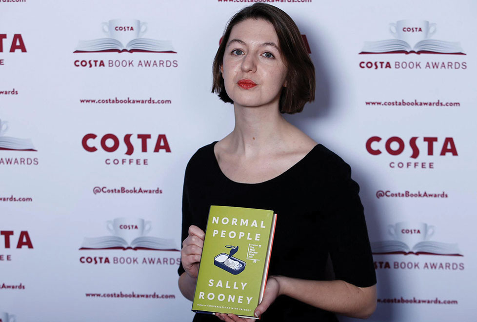 Sally Rooney, escritora y guionista.
