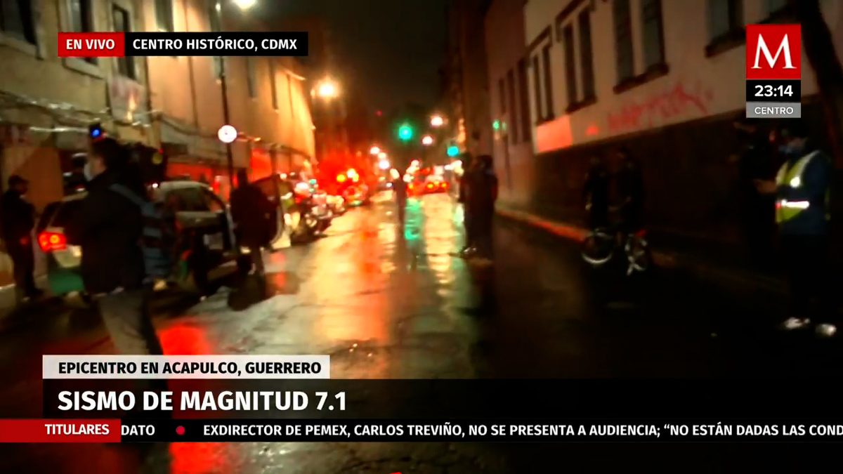 Tras sismo, se registra derrumbe en el centro histórico de la CdMx
