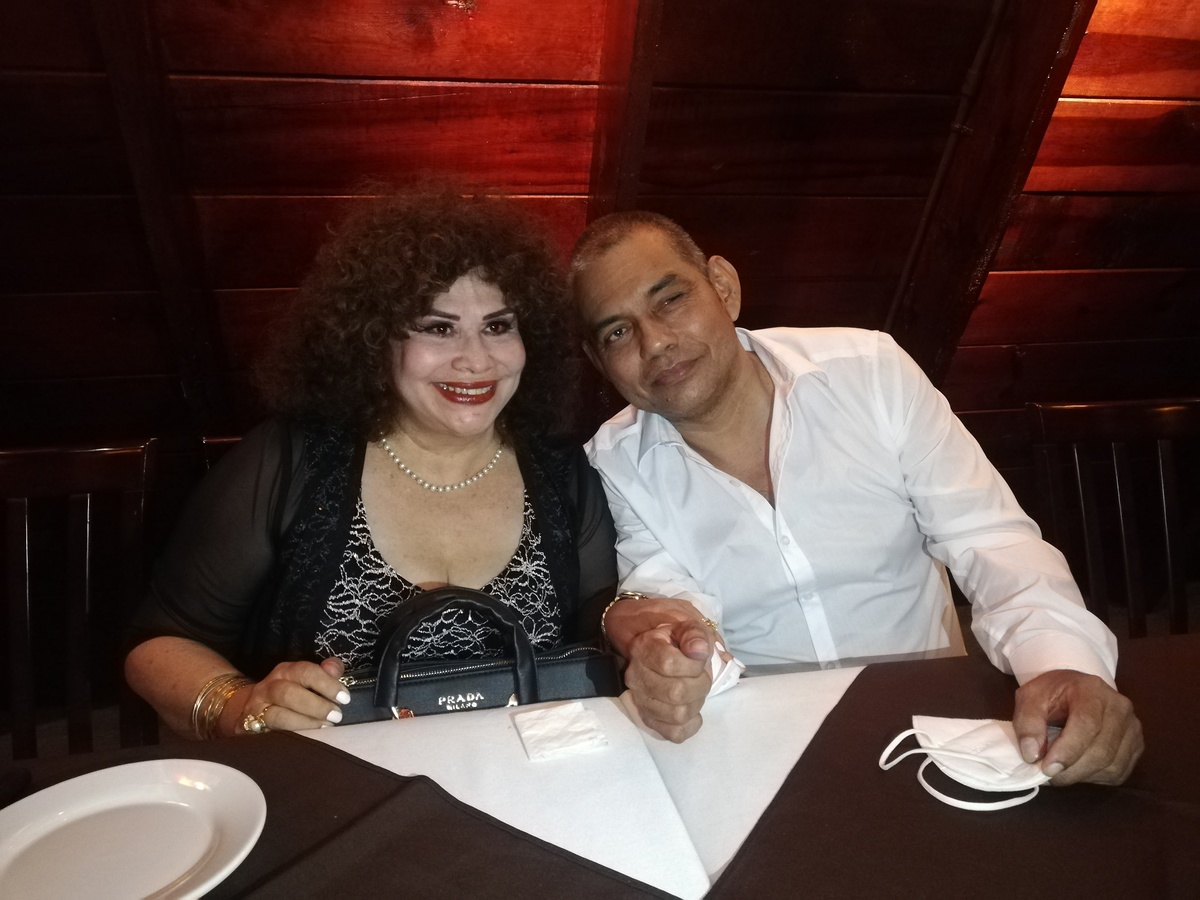 William Gabriel y su abogada, Victoria Eugenia