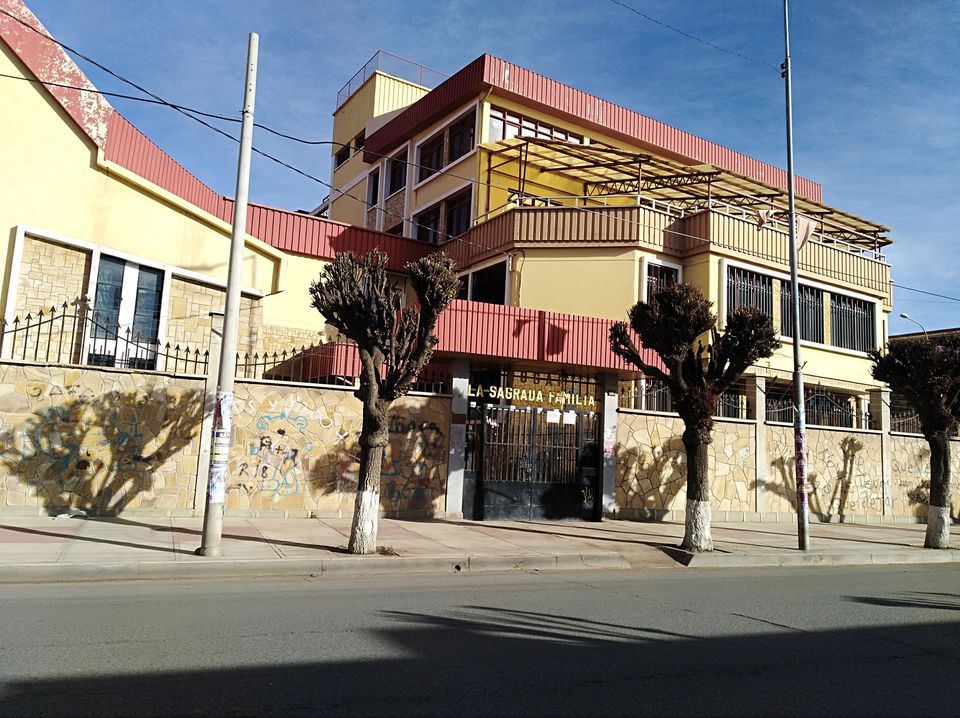 Hogar de ancianos La Sagrada Familia en Oruro, Bolivia. | Facebook