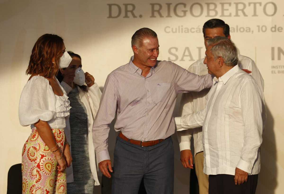 Andrés Manuel López Obrador reconoció la labor de Quirino Ordaz. (Araceli López).