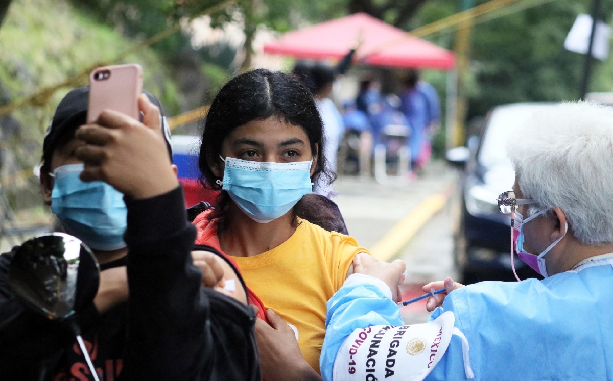 Continúa la vacunación contra covid-19 en la Ciudad de México. (Cuartoscuro)