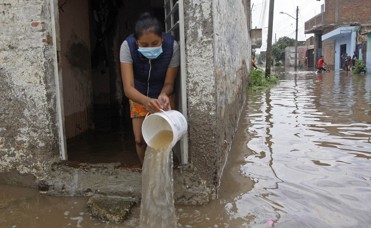 Inundación en la colonia Ojo de Agua en Tlaquepaque (Fernando Carranza)