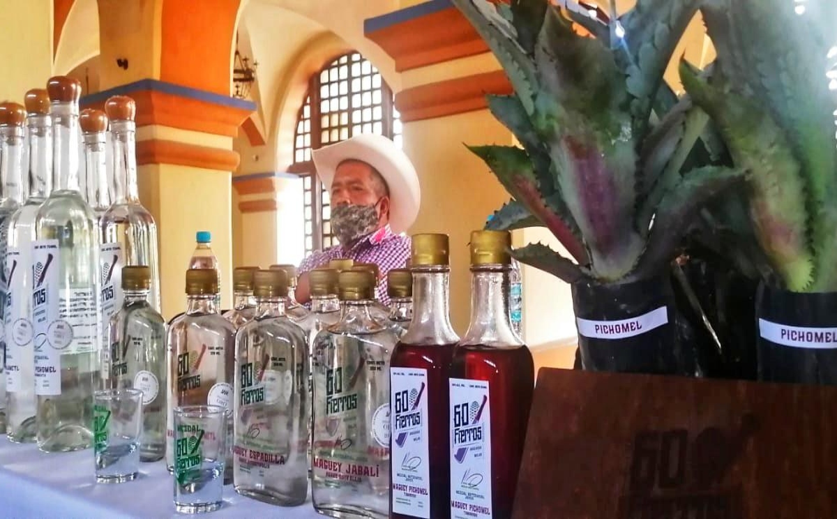 Asociación busca impulsar el mezcal poblano a nivel internacional. (Especial)