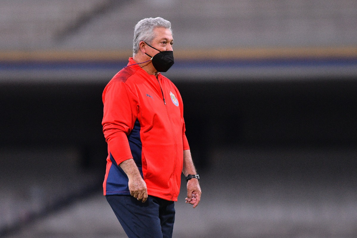 Víctor Manuel Vucetich, entrenador de Chivas (Imago7)