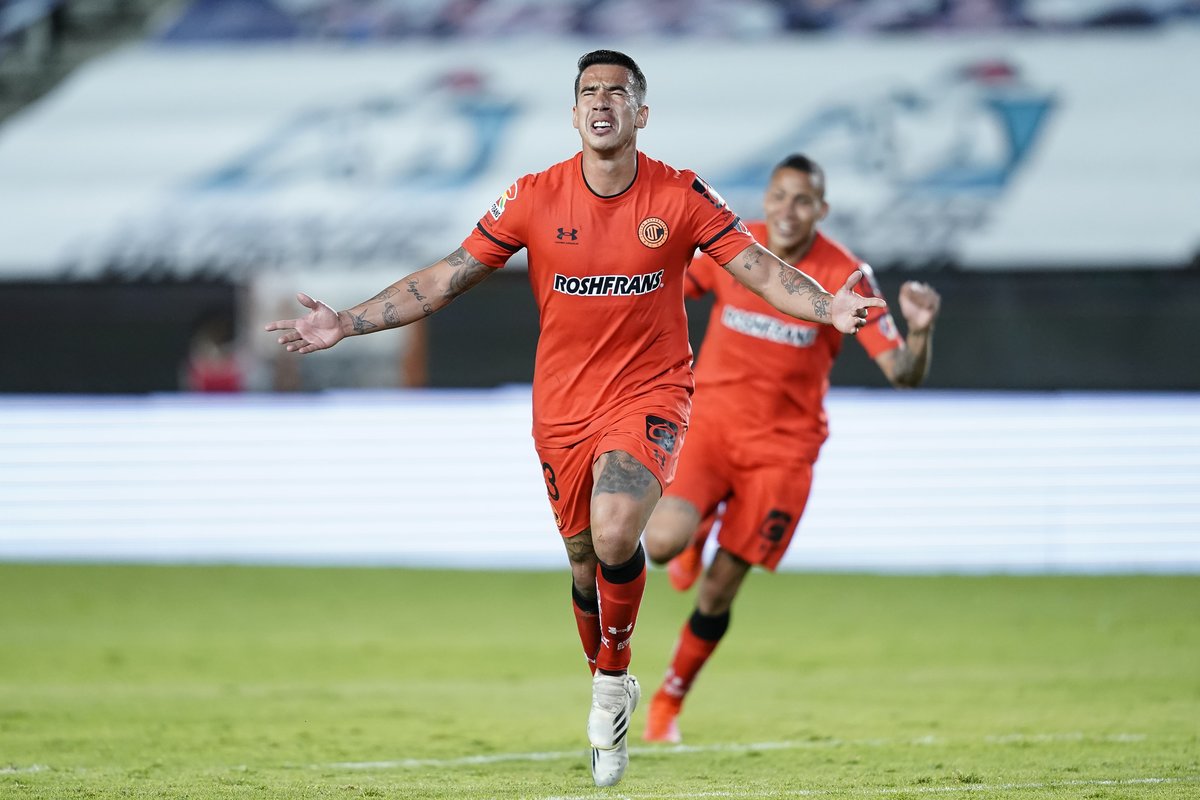 Diego Rigonato celebra el gol de la remontada en Pachuca. (Imago 7)