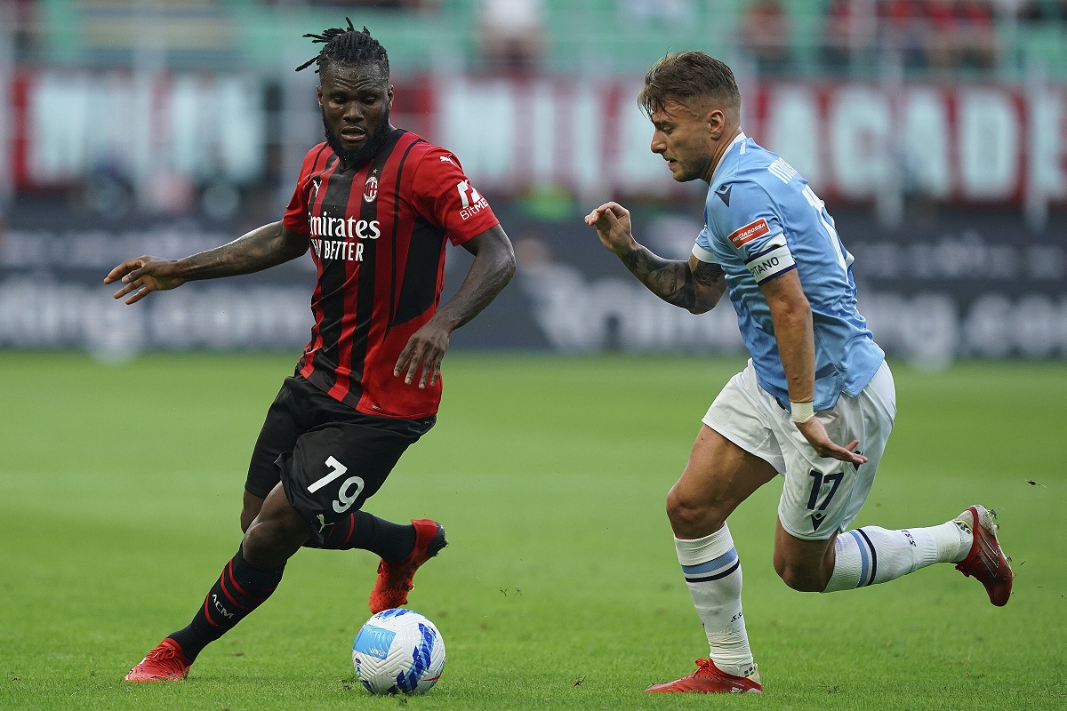 Franck Kessie durante el partido frente a la Lazio (AP)