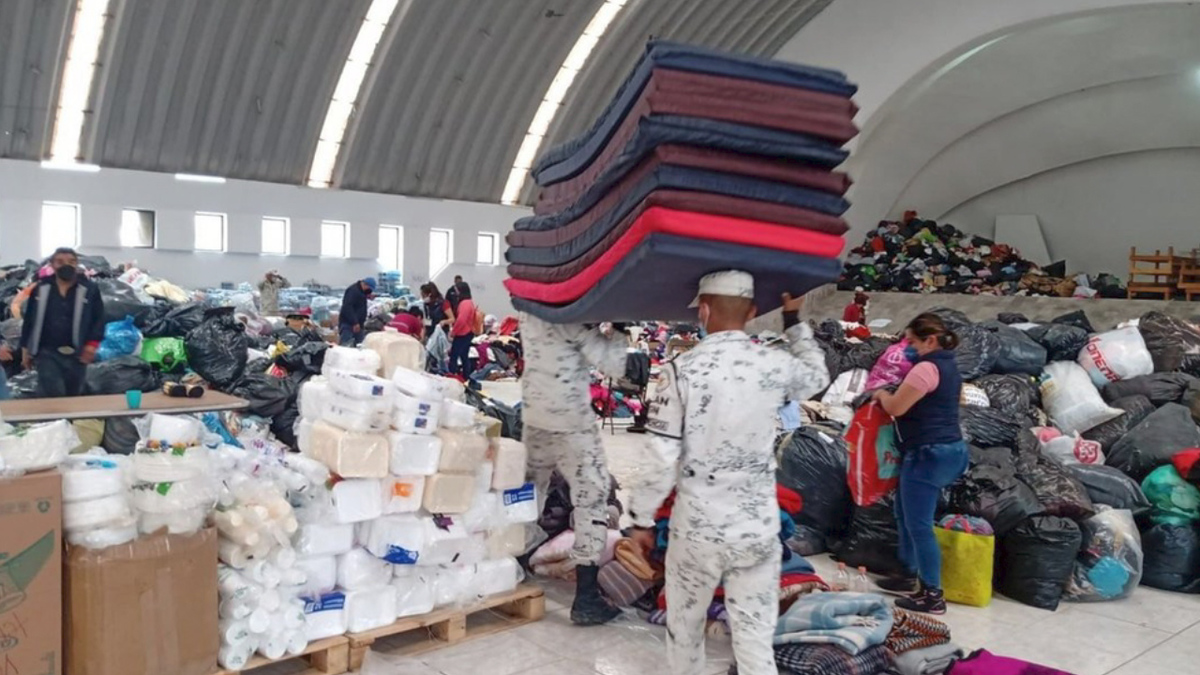 Guardia Nacional distribuye víveres a afectados