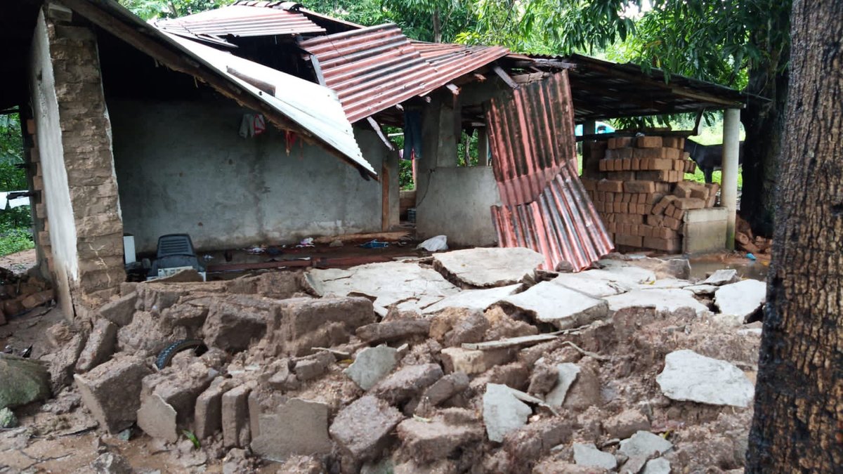 Se estima que unas 8 mil 300 viviendas en Guerrero resultaron dañadas por el sismo. (Twitter)