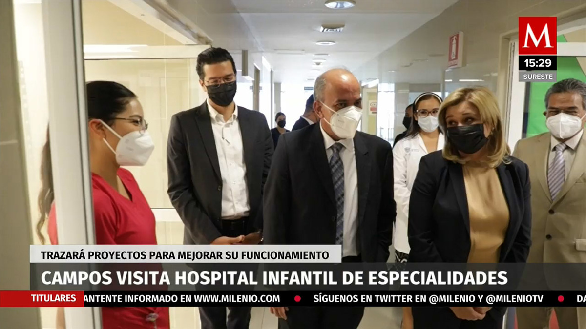 Maru Campos gobernadora de Chihuahua, visita hospital infantil