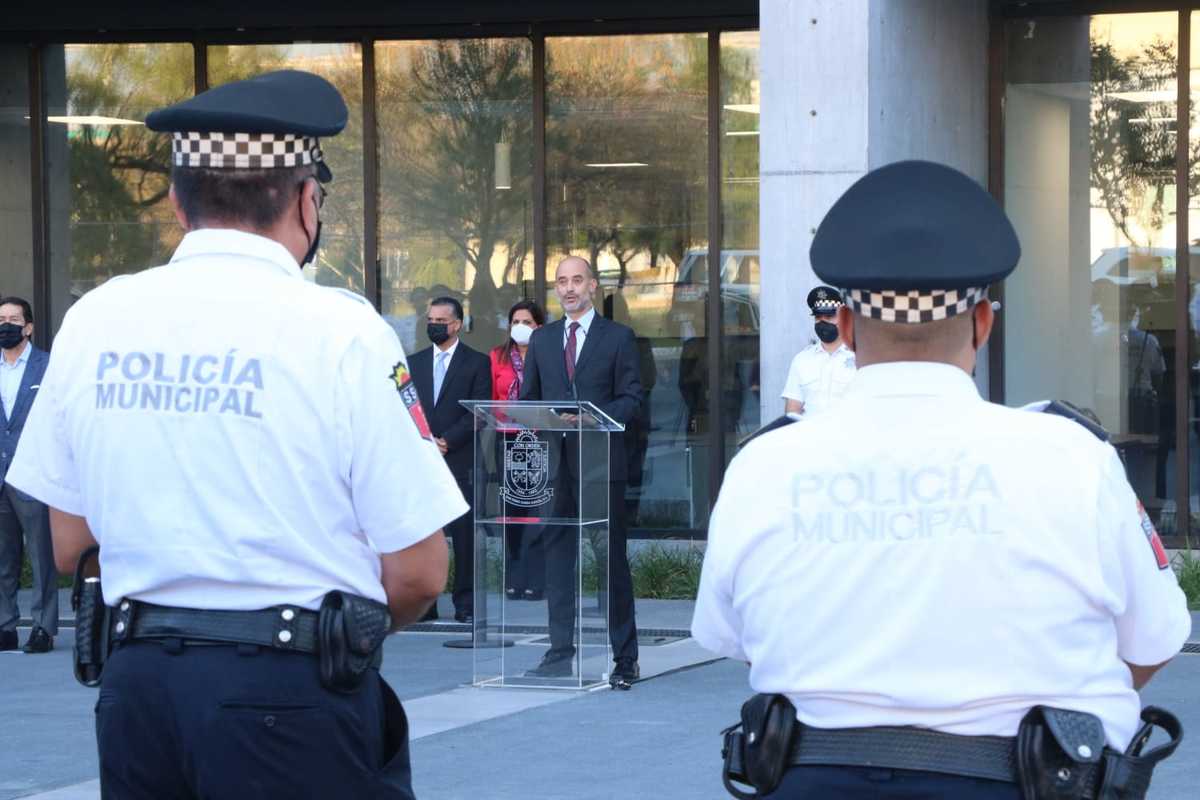 El alcalde Miguel Treviño en la ceremonia de Izamiento de Bandera. Foto: Leonel Rocha.