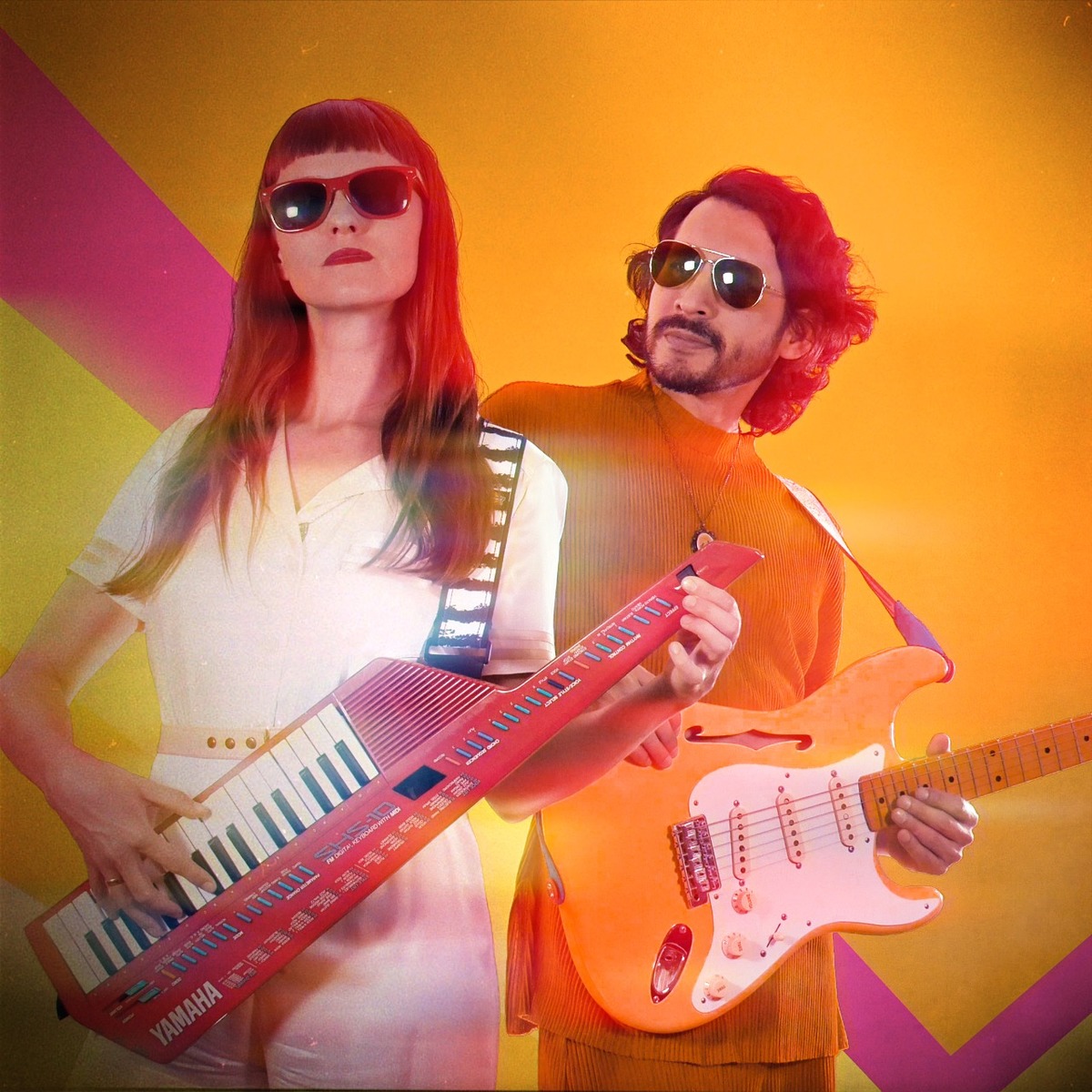 El dúo peruano intenta luchar contra la banalidad contemporánea con su música (ESPECIAL).