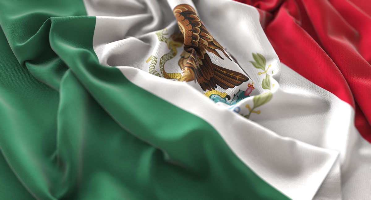 Es estas fiestas patrias, disfruta de buena fiesta en compañía de la familia o los amigos. (freepik.es)