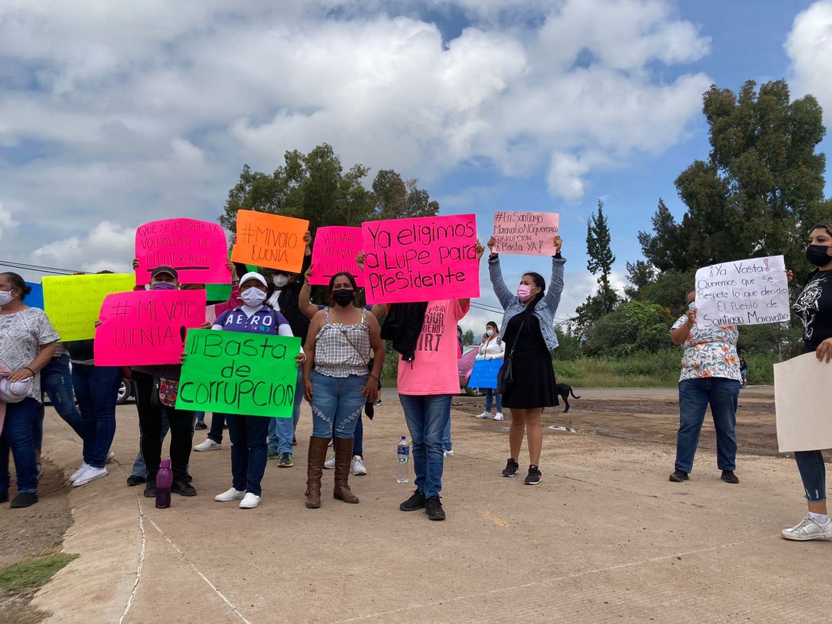 Los manifestantes defendieron de manera pacífica el triunfo del candidato independiente.