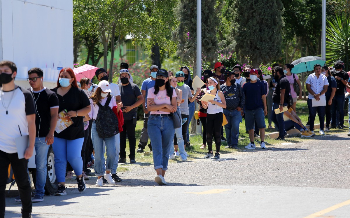 Último día para vacunación anticovid a jóvenes mayores de 18 años. (Mauricio Román)
