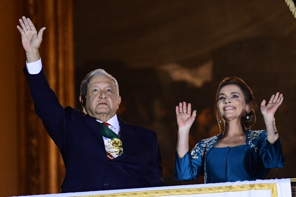 Beatriz Gutiérrez Müller lució un vestido azul | Juan Carlos Bautista