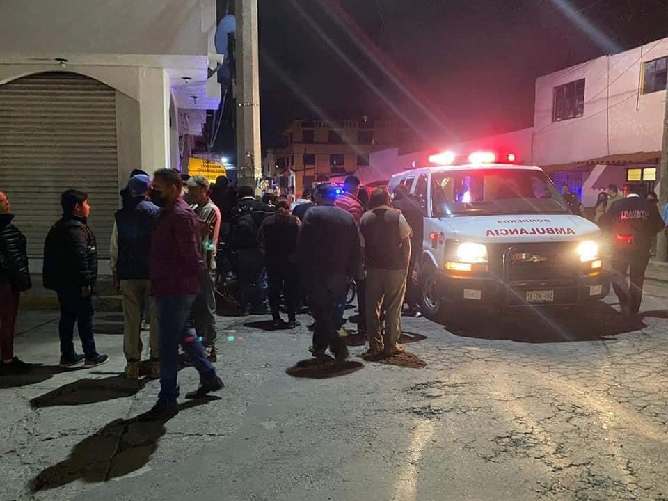 Tres lesionados y un detenido; saldo de choque en San Martín Texmelucan. (Especial)