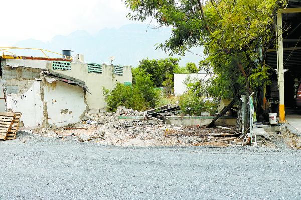 La maquinaria ya no es visible en el lugar donde se realizará la ampliación vial. LEONEL ROCHA