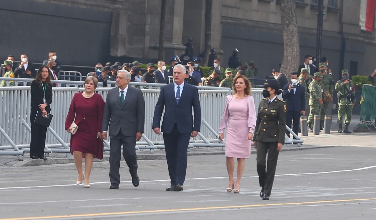 Miguel Díaz-Canel fue invitado al desfile militar en Ciudad de México por el gobierno federal. | Javier Ríos