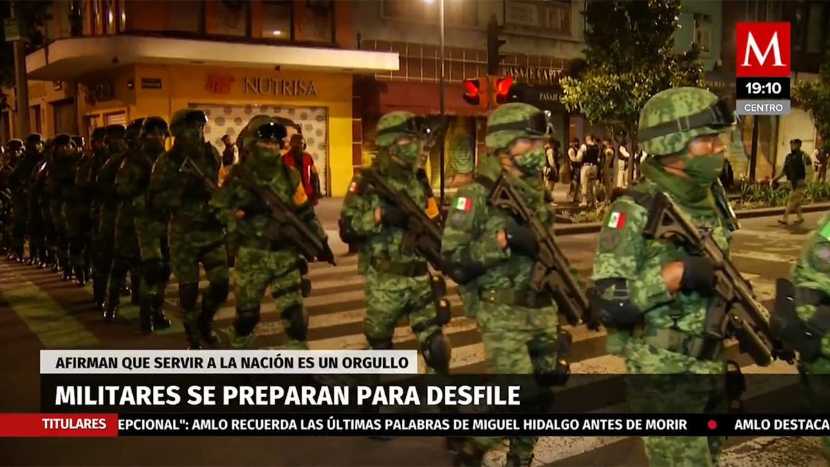 Preparación de militares para desfile militar del 16 de septiembre