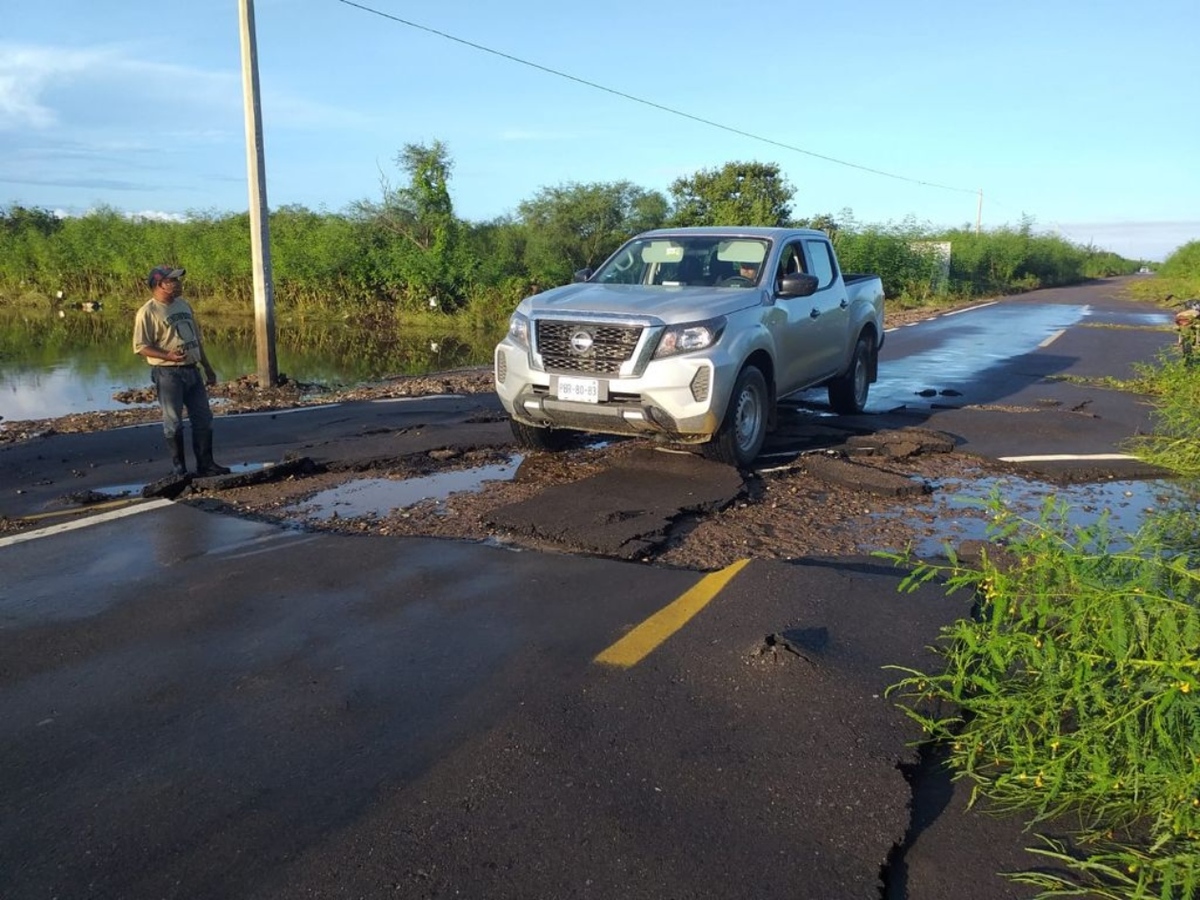 60 puntos carreteros se encuentran afectados por lluvias, en Oaxaca. | Especial