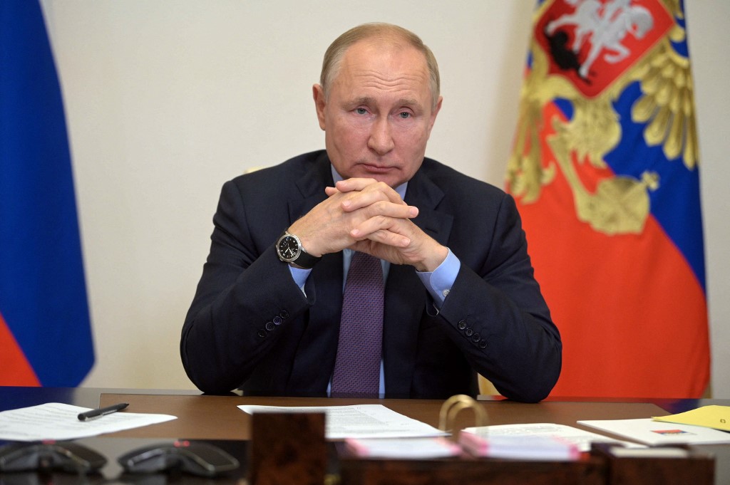 Vladimir Putin se aisló a principios de esta semana por los contagios de su círculo cercano. (AFP)