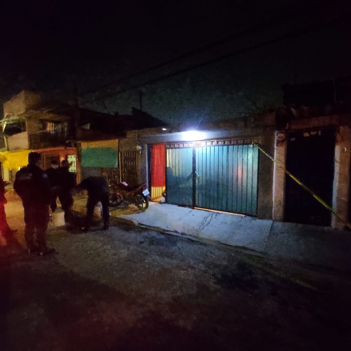 Autoridades acordonaron el lugar de los hechos.