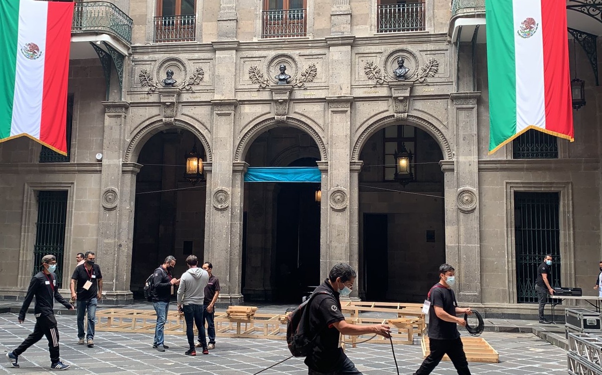Comenzaron los preparativos para recibir a los mandatarios latinoamericanos en Palacio. (Pedro Domínguez)