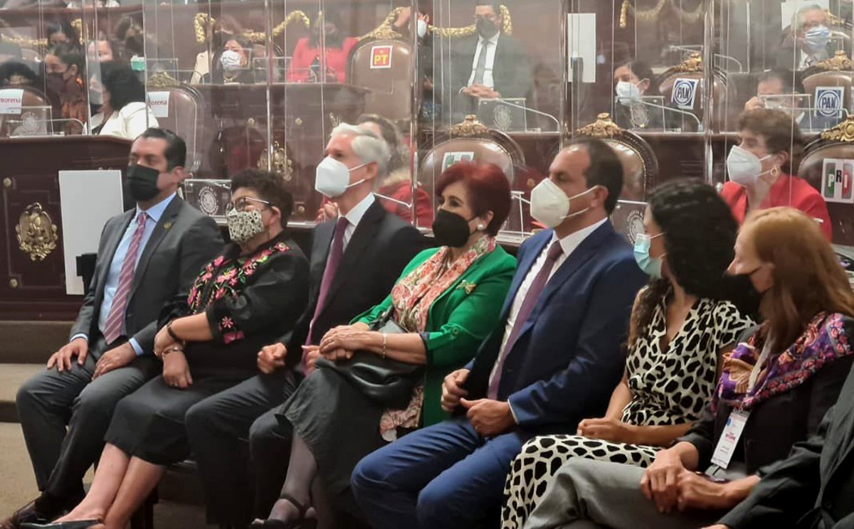 Compartió una foto también en su Twitter.
