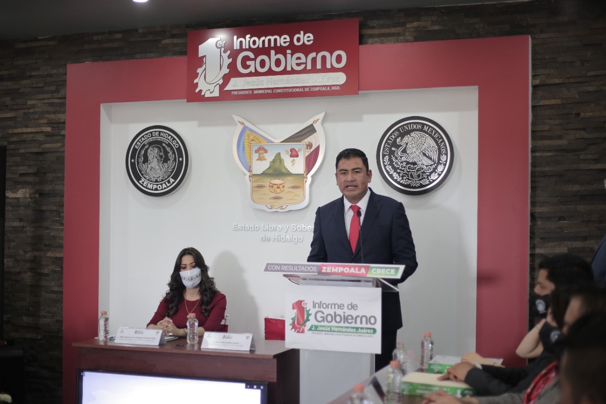 Jesús Hermnández presidente Municipal de Zempoala, rinde su primer informe