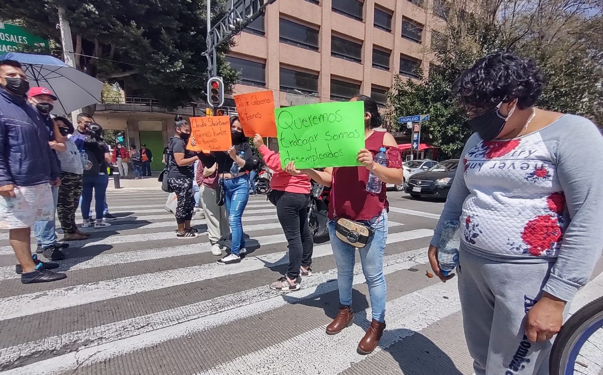 Los manifestantes se quejan tras ser sorprendidos por la policía. Foto: Ramón Ramírez
