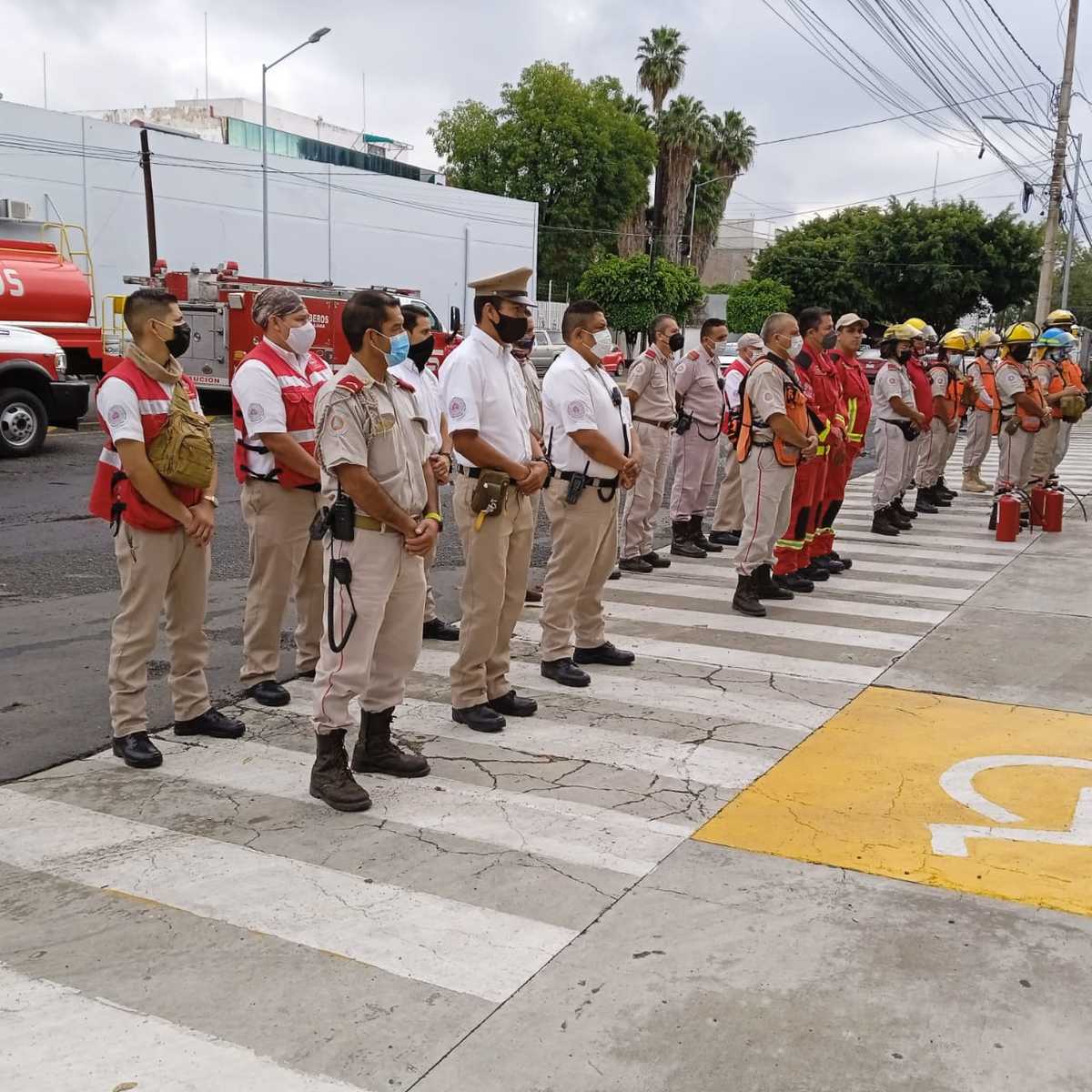 Reconocen labor de Protección Civil y Bomberos de todo Jalisco. (Cortesía)