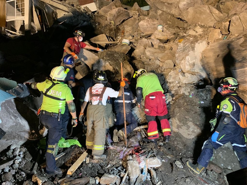 Elementos de búsqueda y rescate localizaron los cuerpos de Paola y Dilan | Especial